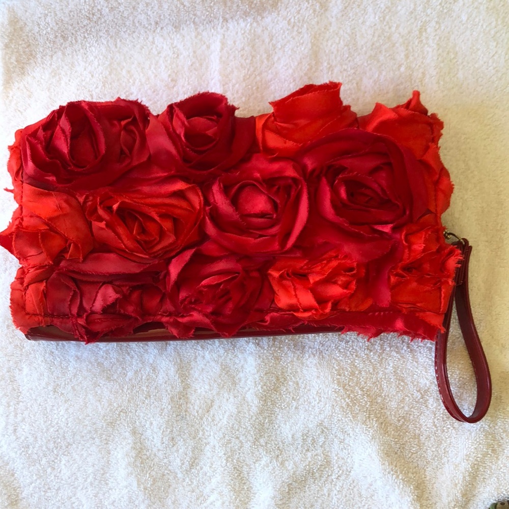 Roses Clutch